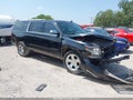 2017 Chevrolet Suburban — photo 1 of 17 | VIN 1GNSKJKC2HR140940