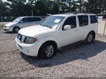 2008 Nissan Pathfinder — photo 2 of 16 | VIN 5N1AR18U48C648308