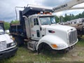 2009 Peterbilt 335 — photo 14 of 19 | VIN 2NPLHN7X39M781711