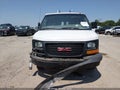 2015 GMC Savana 2500 — photo 12 of 17 | VIN 1GTW7FCF1F1191648