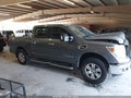 2017 Nissan Titan — photo 14 of 19 | VIN 1N6AA1E5XHN568442