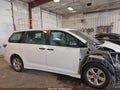 2018 Toyota Sienna — photo 13 of 16 | VIN 5TDZZ3DC4JS928038