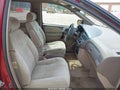 1999 Toyota Sienna — photo 5 of 16 | VIN 4T3ZF19C4XU104179