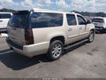 2007 GMC Yukon XL — photo 4 of 11 | VIN 1GKFK66887J391105