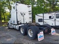 2015 Freightliner Cascadia 125 — photo 3 of 15 | VIN 3AKJGLBG1FSGB2433