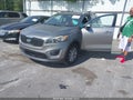 2017 Kia Sorento — photo 2 of 16 | VIN 5XYPG4A5XHG302607