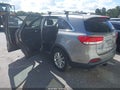 2017 Kia Sorento — photo 3 of 16 | VIN 5XYPG4A5XHG302607