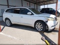 2016 Buick Enclave — photo 1 of 16 | VIN 5GAKRCKDXGJ157010