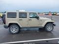 2017 Jeep Wrangler Unlimited — photo 13 of 16 | VIN 1C4BJWEG2HL732087