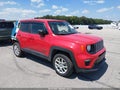 2023 Jeep Renegade — photo 1 of 17 | VIN ZACNJDB19PPP54385