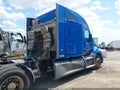 2019 Kenworth T680 — photo 4 of 15 | VIN 1XKYDP9X6KJ242826