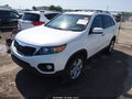 2013 Kia Sorento — photo 2 of 16 | VIN 5XYKU3A60DG372746