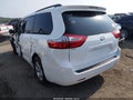 2015 Toyota Sienna — photo 3 of 16 | VIN 5TDKK3DC4FS572333