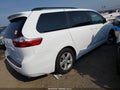 2015 Toyota Sienna — photo 4 of 16 | VIN 5TDKK3DC4FS572333