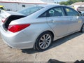 2011 Hyundai Sonata — photo 4 of 17 | VIN 5NPEC4AB7BH189160