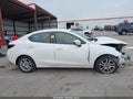 2018 Toyota Yaris — photo 13 of 16 | VIN 3MYDLBYV2JY314911