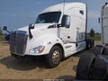 2019 Kenworth T680 — photo 2 of 20 | VIN 1XKYDP9X4KJ250570