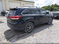 2017 Toyota Highlander — photo 4 of 17 | VIN 5TDJZRFH0HS458402