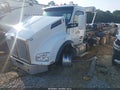 2023 Kenworth T880 — photo 2 of 15 | VIN 1NKZL40X1PJ243080
