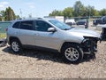 2016 Jeep Cherokee — photo 14 of 19 | VIN 1C4PJMCB7GW145995