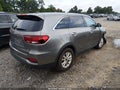 2019 Kia Sorento — photo 4 of 19 | VIN 5XYPGDA58KG488297