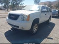 2007 GMC Yukon XL — photo 2 of 11 | VIN 1GKFC16077J358980