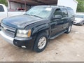 2011 Chevrolet Suburban — photo 2 of 16 | VIN 1GNSKJE38BR327764