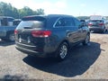 2017 Kia Sorento — photo 4 of 16 | VIN 5XYPGDA39HG327982
