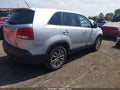 2011 Kia Sorento — photo 4 of 11 | VIN 5XYKU4A25BG025705