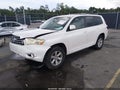2010 Toyota Highlander — photo 2 of 16 | VIN 5TDKK3EH4AS007373
