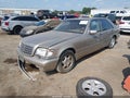 1997 Mercedes-Benz S-Class — photo 2 of 10 | VIN WDBGA33G5VA339438