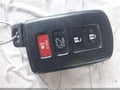 2018 Toyota RAV4 — photo 11 of 16 | VIN JTMYFREV9JJ752057