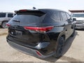 2022 Toyota Highlander — photo 4 of 16 | VIN 5TDCZRAH3NS552382