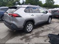 2019 Toyota RAV4 — photo 4 of 16 | VIN JTMH1RFVXKJ007025