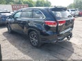2017 Toyota Highlander — photo 3 of 17 | VIN 5TDJZRFH4HS375135