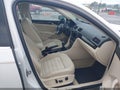 2015 Volkswagen Passat — photo 5 of 16 | VIN 1VWCV7A34FC010079