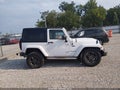 2016 Jeep Wrangler — photo 13 of 16 | VIN 1C4AJWBG8GL342481