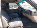 2002 Chevrolet Tahoe — photo 5 of 19 | VIN 1GNEC13T52J292340