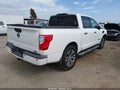 2017 Nissan Titan — photo 4 of 17 | VIN 1N6AA1E67HN517134