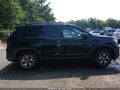 2022 Honda Passport — photo 13 of 16 | VIN 5FNYF8H6XNB001691
