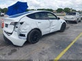 2020 Tesla Model Y — photo 4 of 18 | VIN 5YJYGDEE9LF037158