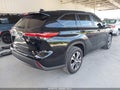 2023 Toyota Highlander — photo 4 of 17 | VIN 5TDKDRAH6PS044484