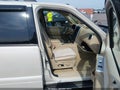 2006 Mercury Mountaineer — photo 5 of 17 | VIN 4M2EU488X6UJ13204