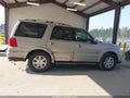 2005 Lincoln Navigator — photo 13 of 16 | VIN 5LMFU28545LJ14673
