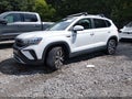 2022 Volkswagen Taos — photo 2 of 17 | VIN 3VVRX7B26NM092201