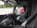 2024 Volvo VNL — photo 7 of 19 | VIN 4V4NC9EJ0RN637185