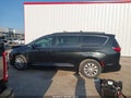 2017 Chrysler Pacifica — photo 14 of 16 | VIN 2C4RC1BG0HR543932
