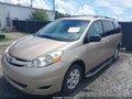 2009 Toyota Sienna — photo 2 of 11 | VIN 5TDZK23C19S266138