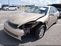2004 Lexus ES 330 — photo 2 of 12 | VIN JTHBA30GX45048021