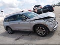 2020 Lincoln Aviator — photo 14 of 17 | VIN 5LM5J6XCXLGL09775